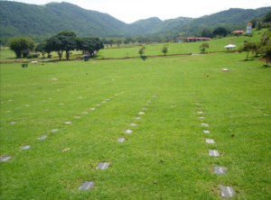 Coroa de Flores Memorial Campo da Paz - Crematório e Cemitério Ecológico (Niterói/RJ)